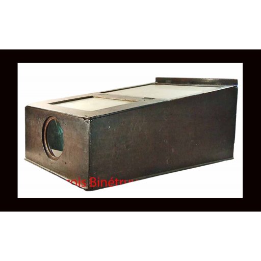 Boite optique vers 1800